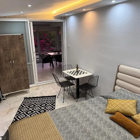 Can's Homes Vakantiehuis Kuşadası